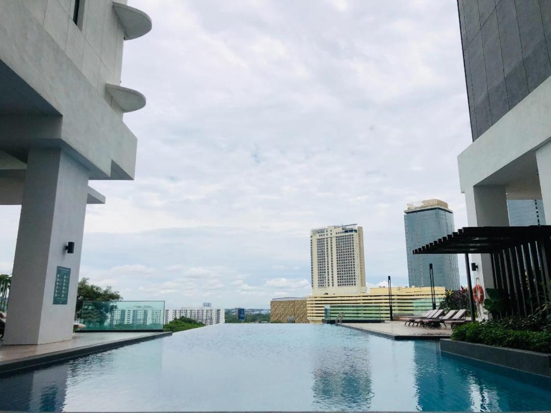 Southkey Mosaic By Antlerzone Apartman Johor Bahru Kültér fotó