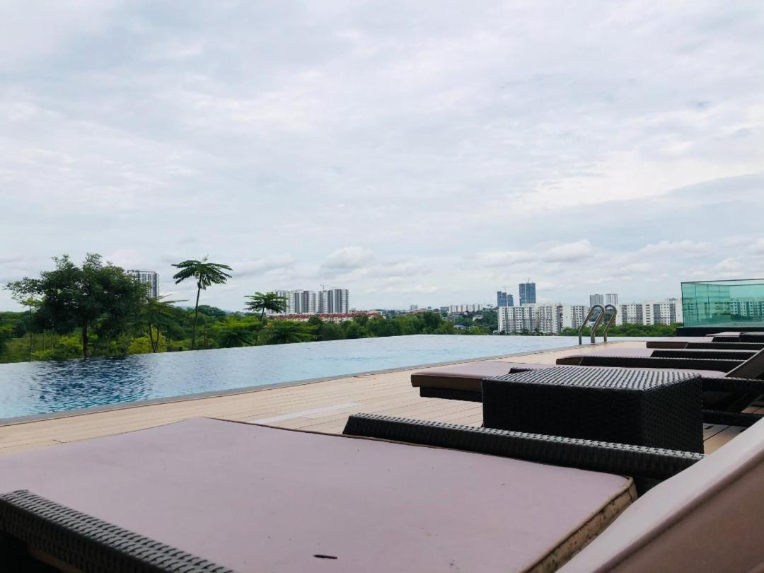 Southkey Mosaic By Antlerzone Apartman Johor Bahru Kültér fotó